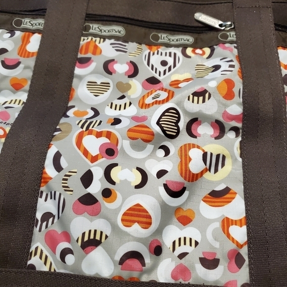 EC LeSportSac Hearts Everywhere Travel/Gym Bag, Lightweight Brown/Beige - Picture 10 of 10